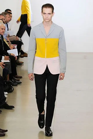 Look 16